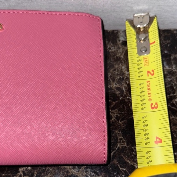 Michael Kors Jet Set Travel Double Zip Leather Wristlet Saffiano Leather Pink